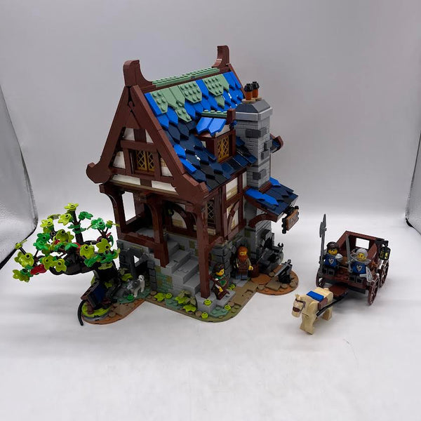 Medieval Blacksmith 21325 - Used LEGO® Ideas™️ Set