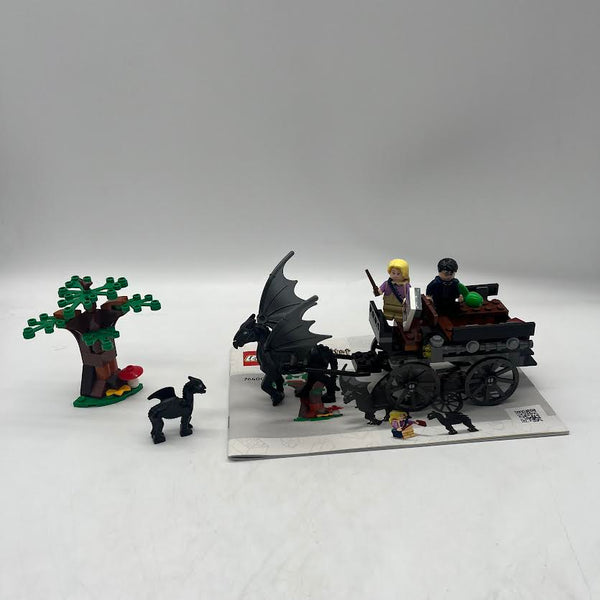 76400 Hogwarts Carriage and Thestrals - Used LEGO Set